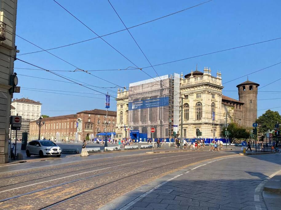 Apartment Piazza Castello Downtown Charming